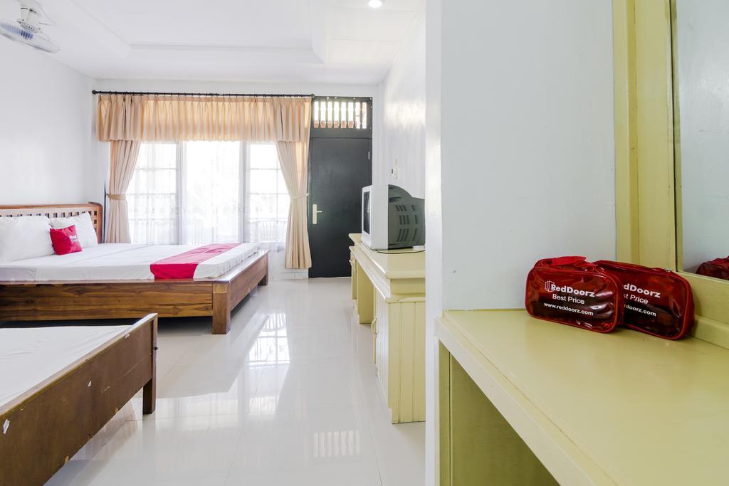 Reddoorz @ Poppies Lane 1 Hotel Кута Екстериор снимка